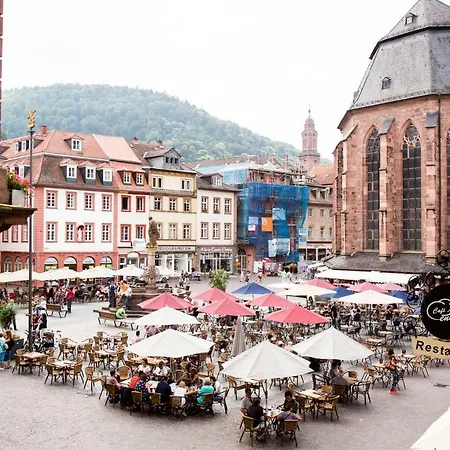 Am Rathaus 3*