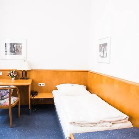 Am Rathaus Szálloda 3*