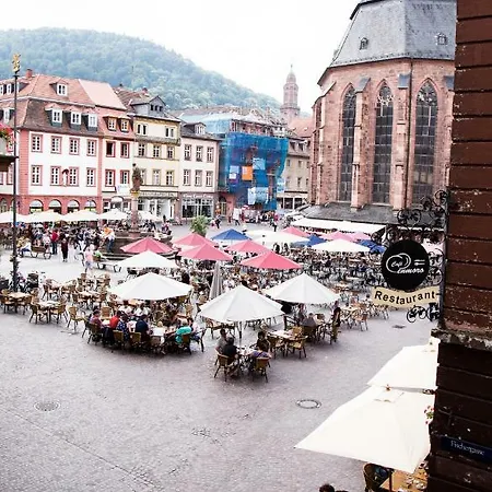 Am Rathaus 3*